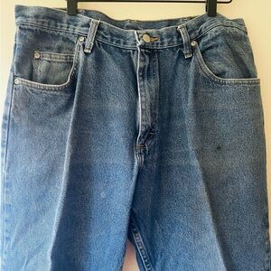 Wrangler Authentic Relaxed  Men’s Comfort Fit Jeans – Size 38x30 Pre-owned